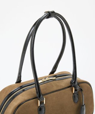 TOPKAPI 【TREASURE TOPKAPI】スエード エナメルコンビ ワイド ボストンバッグ チャーム付き キャメル