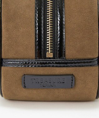 TOPKAPI 【TREASURE TOPKAPI】スエード エナメルコンビ ワイド ボストンバッグ チャーム付き キャメル