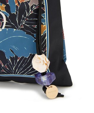 TOPKAPI 【TREASURE TOPKAPI】マイルドサテン スカーフ柄 巾着 トート バッグ チャコールグレー