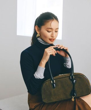 TOPKAPI 【TREASURE TOPKAPI】スエード エナメルコンビ ワイド ボストンバッグ チャーム付き カーキ