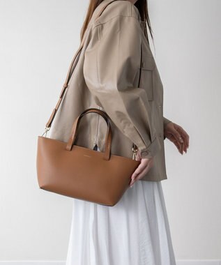 INTER-CHAUSSURES 【LORISTELLA】ベーシックレザーハンドバッグ キャメル