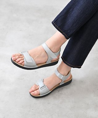Pointer 本革 甲幅調整 超軽量マジックテープ付きサンダル シルバー