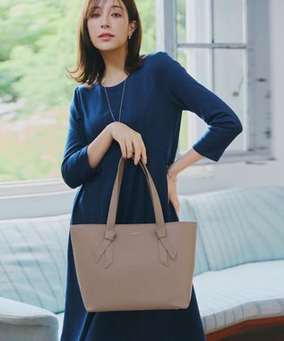 Tiaclasse 【安田美沙子さん　小倉優子さん着用】リボンデザイン通勤バッグ モカ