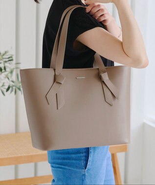 Tiaclasse 【安田美沙子さん　小倉優子さん着用】リボンデザイン通勤バッグ モカ