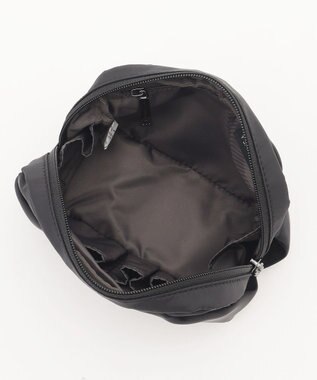 Y'SACCS 【ナイロンタフタ】トラベルポーチ ブラック