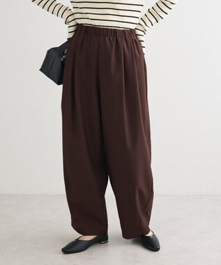 Green Parks ・ＥＬＥＮＣＡＲＥ　ＤＵＥ　ツイルタックコクーンパンツ Brown