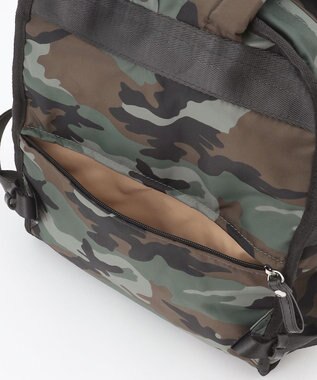 Y'SACCS 撥水ナイロンテープデザインスクエアバックパック カーキ