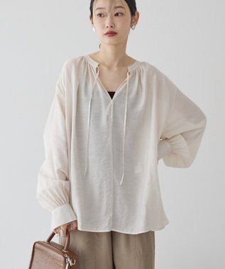 AMERICAN HOLIC スキッパーギャザーブラウス Ivory