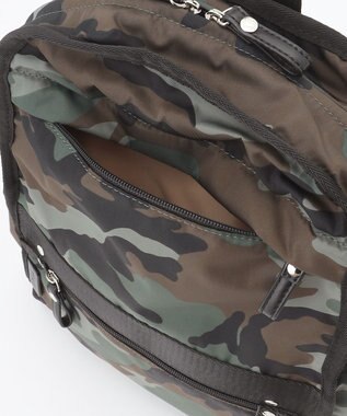 Y'SACCS 撥水ナイロンテープデザインスクエアバックパック カーキ