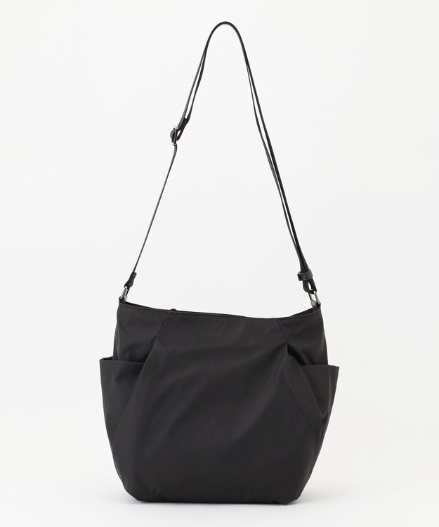 Y'SACCS 【ナイロンタフタ】トラベルショルダー ブラック