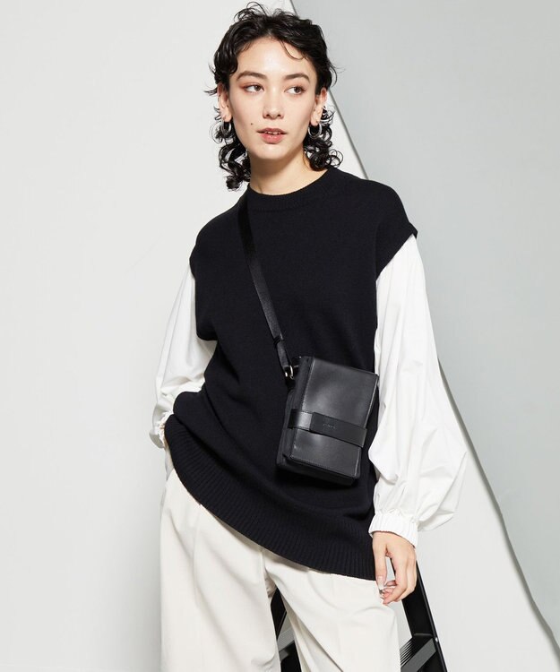 Y'SACCS ベルトスクエアミニマムショルダーバッグ ブラック