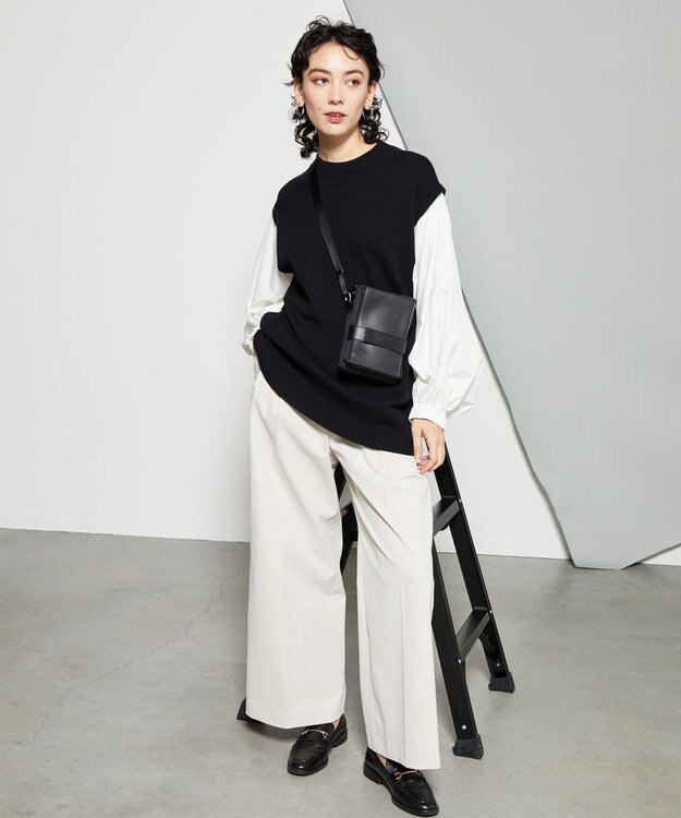 Y'SACCS ベルトスクエアミニマムショルダーバッグ ブラック