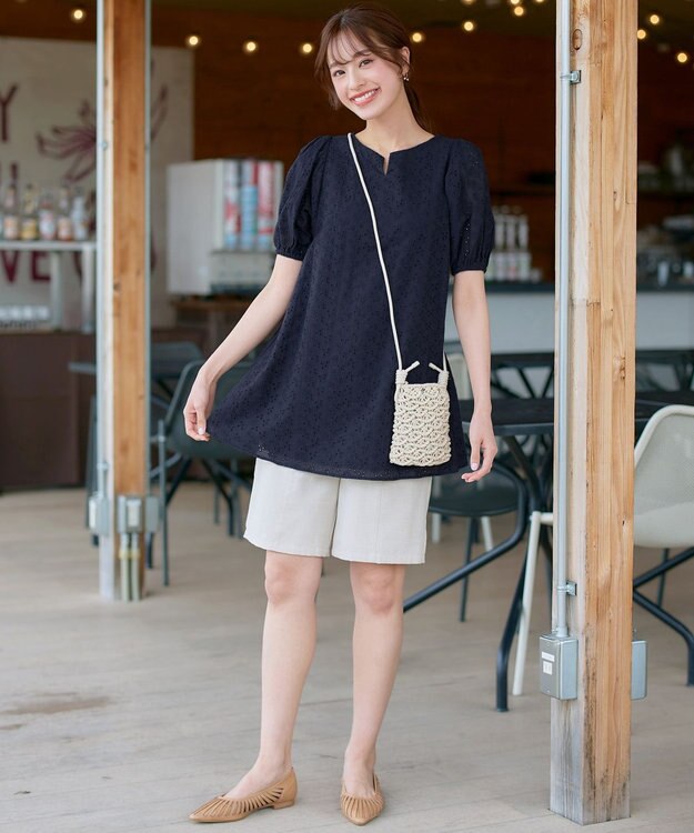 Tiaclasse 【2TYPE/総レース・袖レース】パンチングレースパフスリーブチュニックブラウス Aネイビー(総レース）