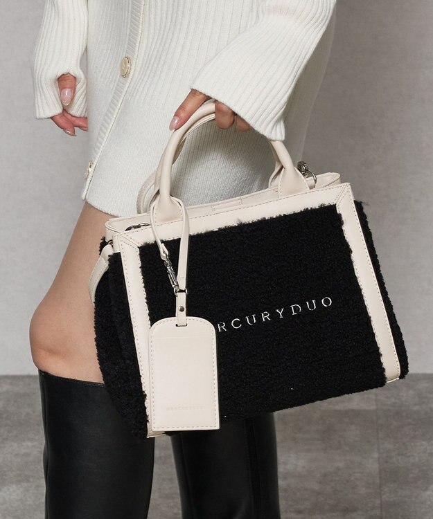 style code 【MERCURYDUO/マーキュリーデュオ】カードケース付　ロゴ刺繍ボアトートバッグ ブラック