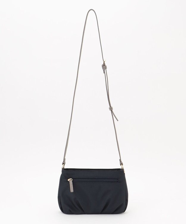 LA BAGAGERIE ポリエステルキャンバス　タックポシェット ネイビー