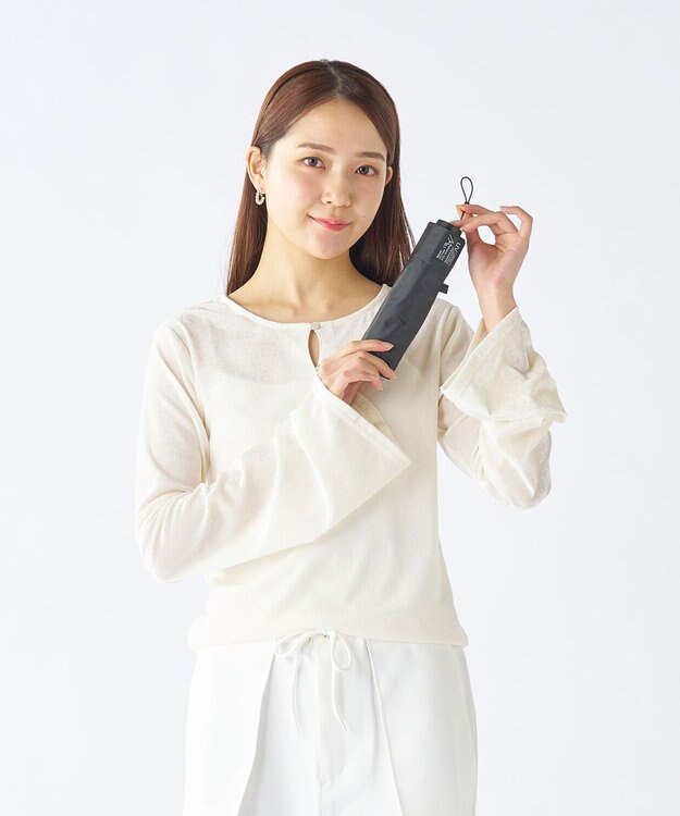 MOONBAT 【遮光100％/超軽量/大きめ】マジで軽い傘 晴雨兼用 折りたたみ日傘 マジカルテックプロテクション 61cm ブラック