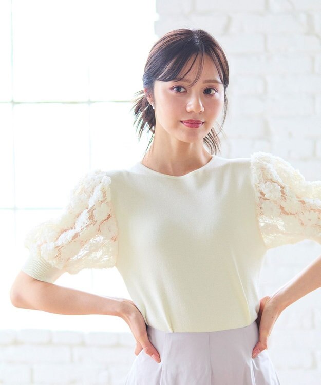 Feroux ブーケスリーブ ニットプルオーバー アイボリー系