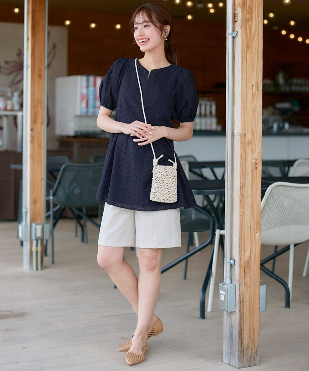 Tiaclasse 【2TYPE/総レース・袖レース】パンチングレースパフスリーブチュニックブラウス Aネイビー(総レース）