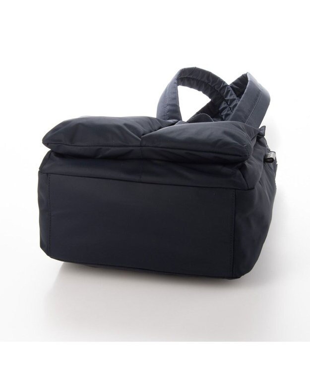 Y'SACCS ダブルホックポケットリュック ネイビー