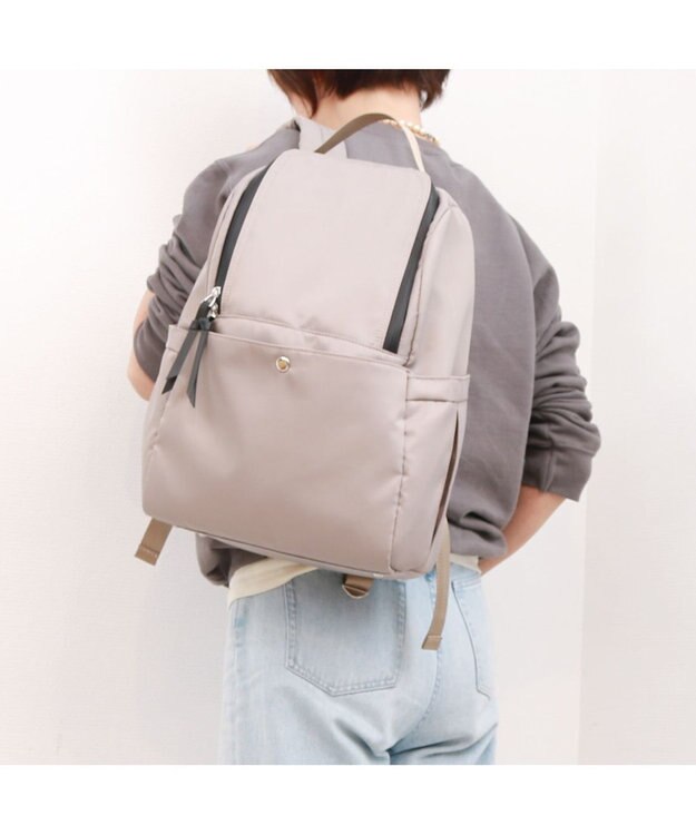 UNBILLION カシュカシュ cachecache / 10ポケット撥水リュックサック オーク