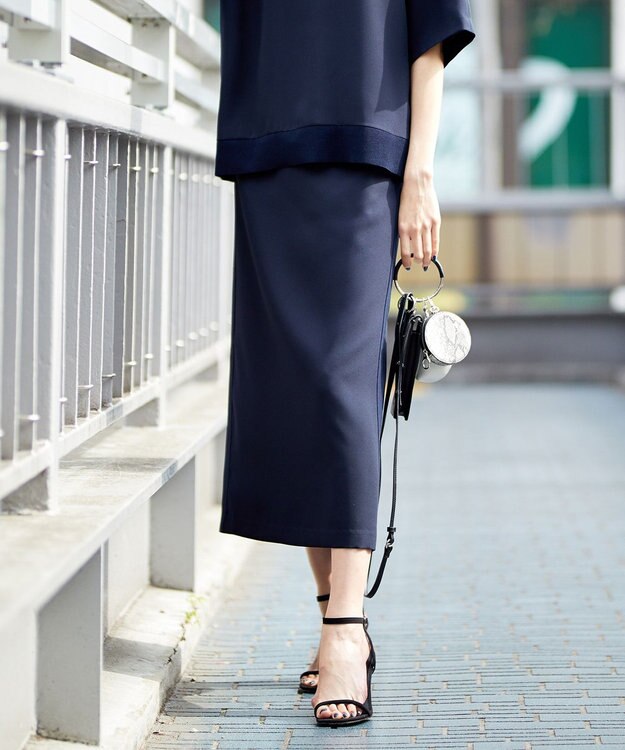 ICB 【WEB限定カラーあり・洗える】 FluidBackSatin スカート ネイビー系