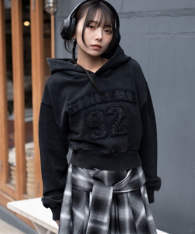 WEGO グラフィックショートプルパーカー スミクロ