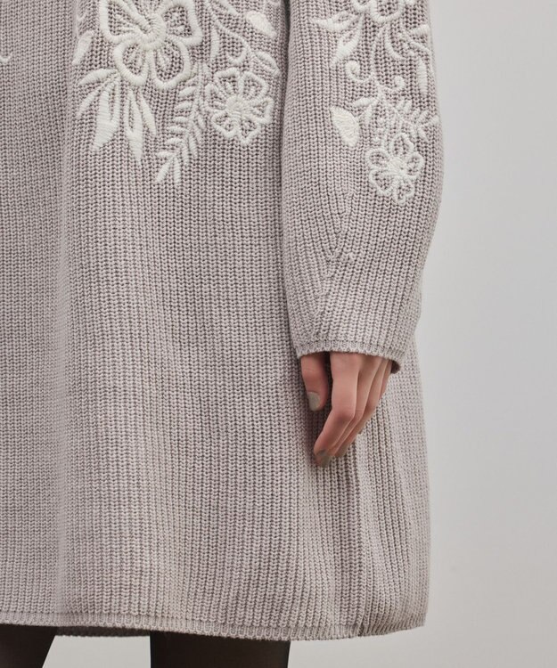 GRACE CONTINENTAL エンブロイダリーニットワンピース グレー