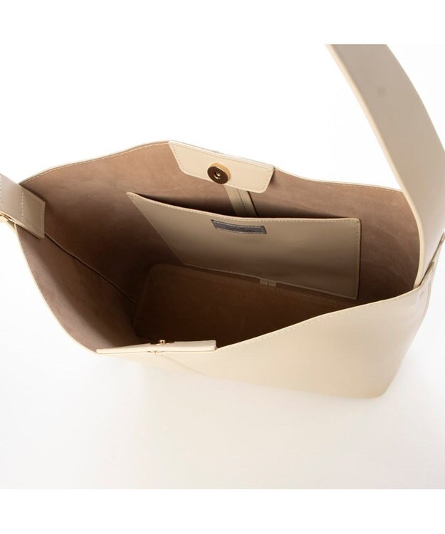 UNBILLION カシュカシュ cachecache / ベルト調節セミショルダーバッグ アイボリー