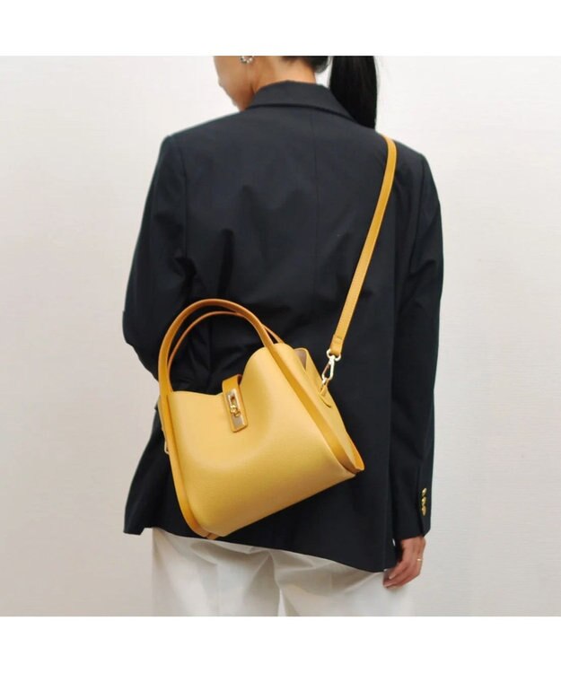 UNBILLION cachecache 3レイヤーヒネリ金具2wayトート イエロー