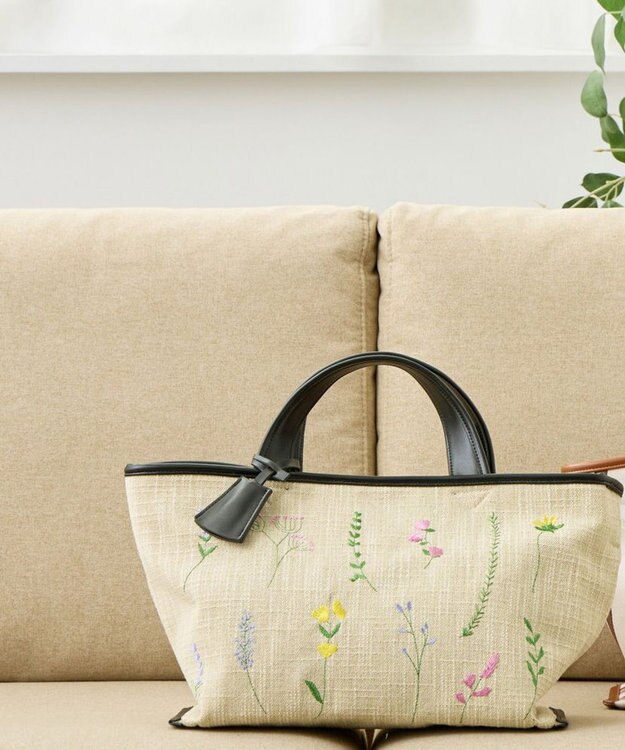 ROOTOTE 3586【ルートート】LT.デリ.フラワー-A 02：アイボリー