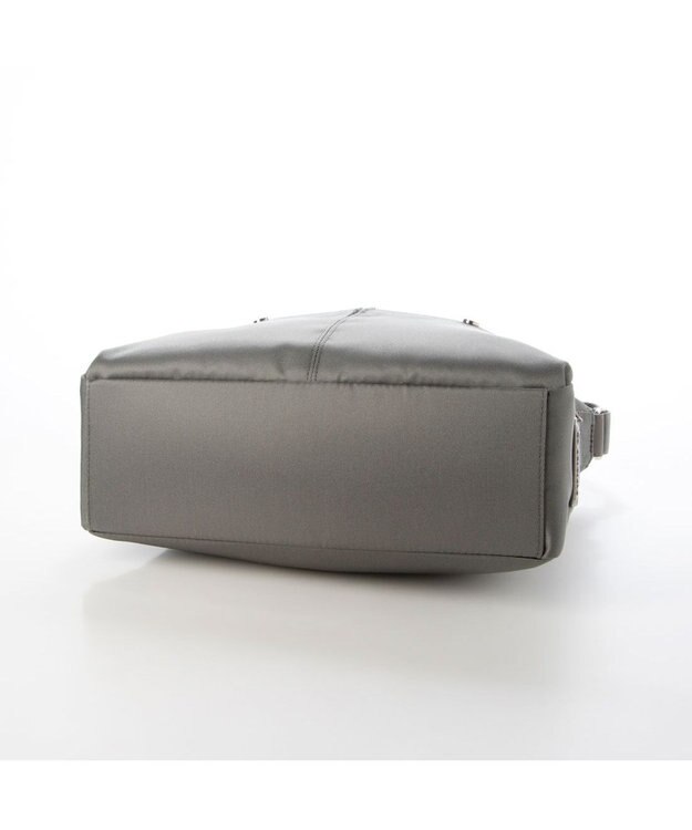 LA BAGAGERIE フロントポケット　スクエアナイロンショルダー　Mサイズ グレー