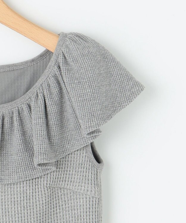 組曲 L 【組曲×setsuko sagittaire】カップ付きフリルTシャツ ライトグレー系