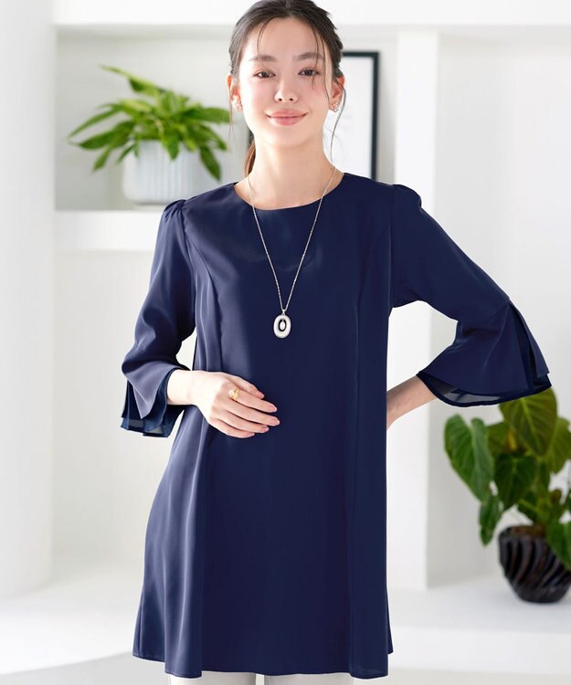 Tiaclasse 【新色追加】シフォンフレア袖チュニックブラウス ネイビー
