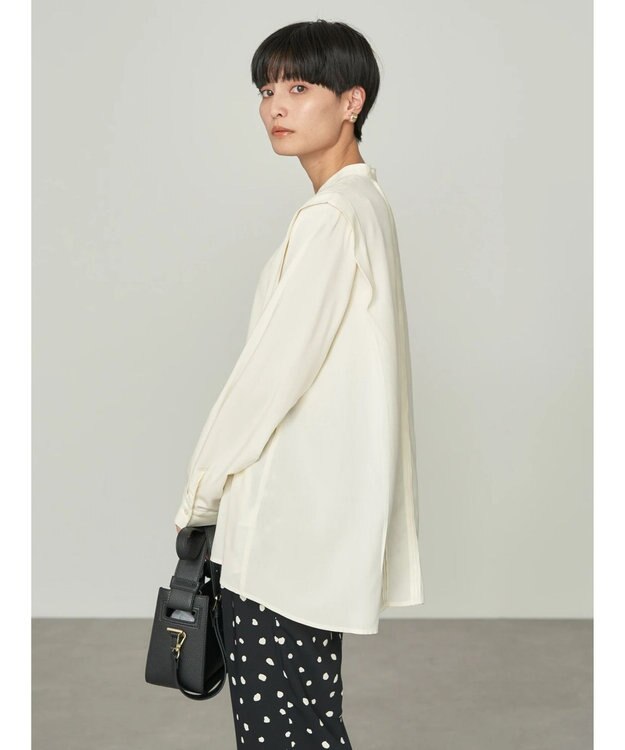 AMERICAN HOLIC サラックールタック使いブラウス Ivory