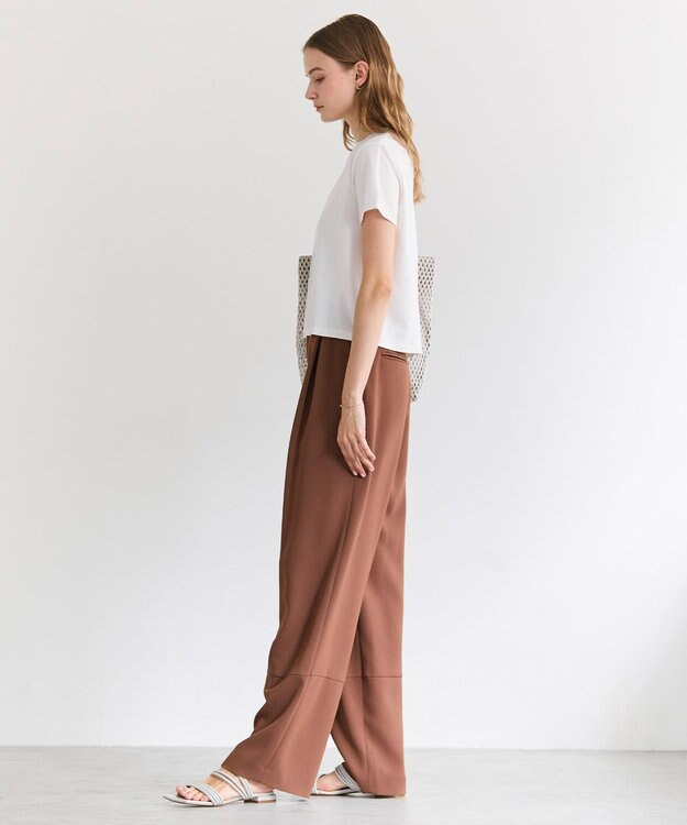 BEIGE， DIOP / スビンコットン クロップドTシャツ Ecru