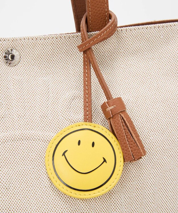 TOPKAPI 【Breath TOPKAPI】SMILE COLLECTION エンボス スマイル ビッグ トートバッグ /スマイルチャーム付き ベージュ