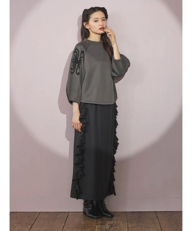 Green Parks ■ＥＳＣＡＲ　コードモチーフ刺繍プルオーバー Charcoal Gray