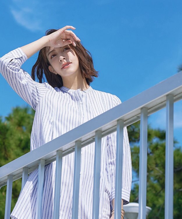 Tiaclasse 【新色追加・洗える】バンドカラーシャツチュニックブラウス オフホワイトストライプ