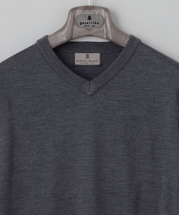 GOTAIRIKU オリジナル設計【洗える/チクチクしにくい/ピリングしにくい】イタリア糸 ハイゲージ Ｖネックニット_WOOL100% グレー系