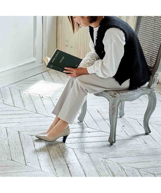 Riz raffinee <Riz raffinee>スクエアトゥパンプス ライトグレーカタオシ