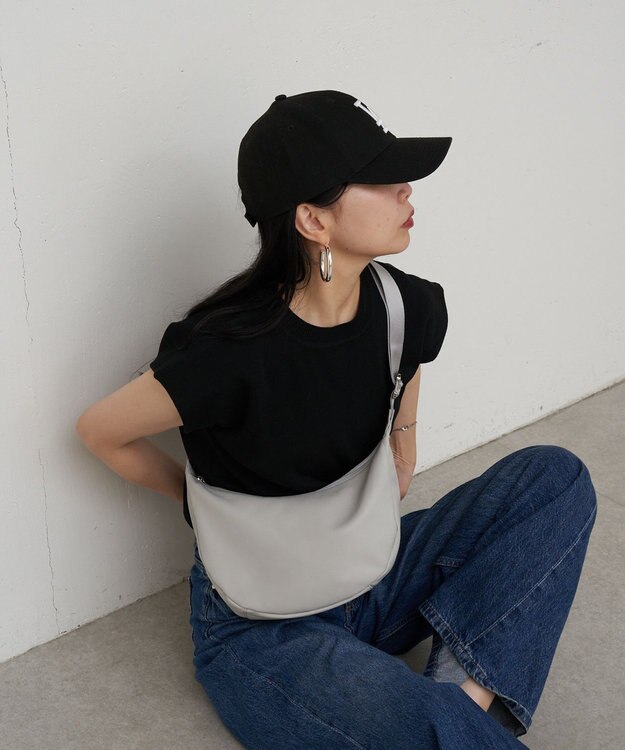 russet 《ショルダーバッグ人気NO.1モデル》ソフトレザーラウンドショルダーバッグ(CE-1326-WEB) L.Gray
