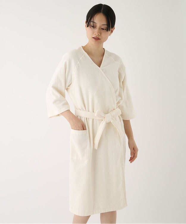 UCHINO エアリータッチ ラグランレディスローブ アイボリー