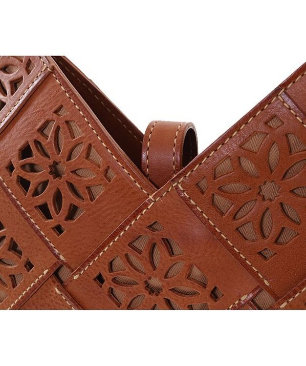 genten サステナブルカットワーク ショルダーバッグ チャ