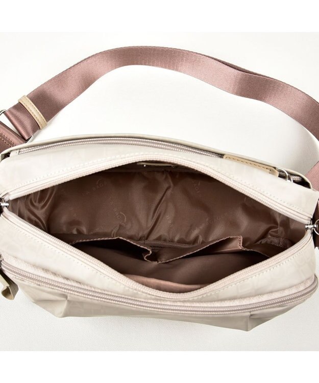 LA BAGAGERIE モノグラムデイリーショルダー アイボリー