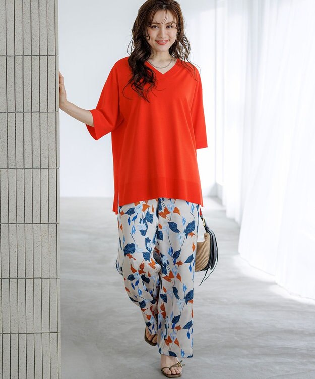 23区 L 【先行予約/WEB&一部店舗限定カラーあり/Lサイズ限定】レーヨンポリエステルストレッチ Vネック ニット オレンジ系