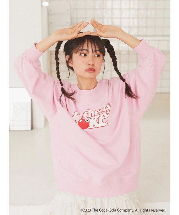 earth music&ecology 別注Ｃｈｅｒｒｙ　Ｃｏｋｅ「R」スウェット Light Pink