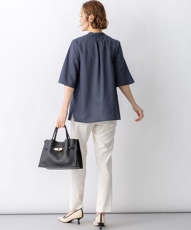 23区 【先行予約】ドライシアーストライプ フロントタック ブラウス ネイビー系