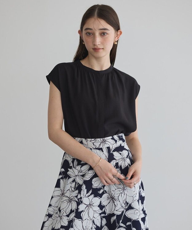 YECCA VECCA 【接触冷感】COOLバックピンタックブラウス Black