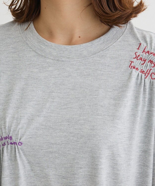 Green Parks ・ＳＵＧＡＲ　ＳＰＯＯＮ　ギャザーロゴ刺繍ＴＥＥ Off White