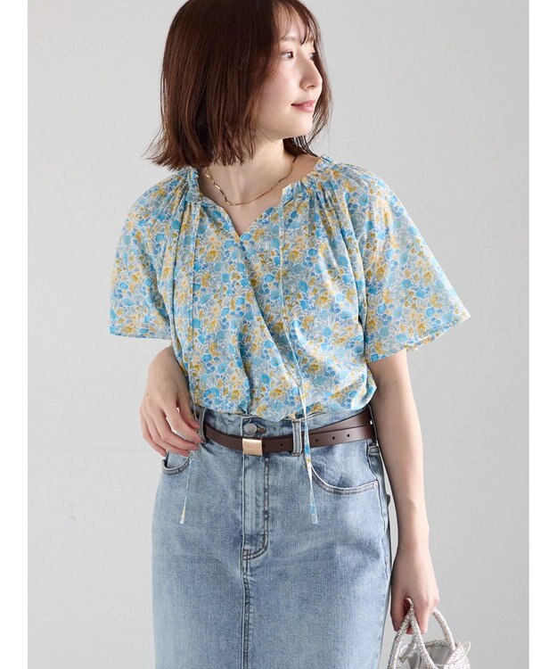 Te chichi 【LIBERTY FABRICS】フリルネックブラウス オフホワイト